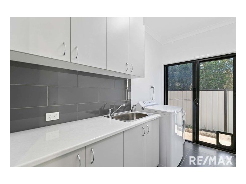 9 Oceanfront Court, Urangan QLD 4655