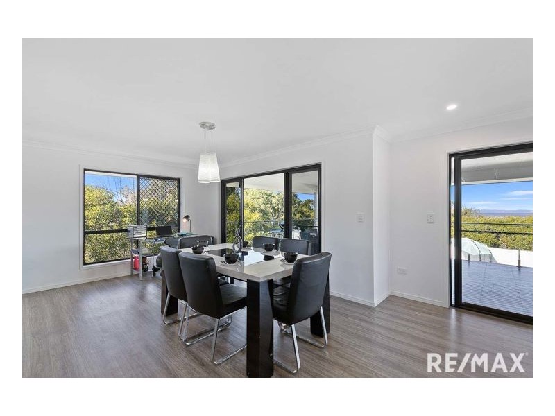 9 Oceanfront Court, Urangan QLD 4655