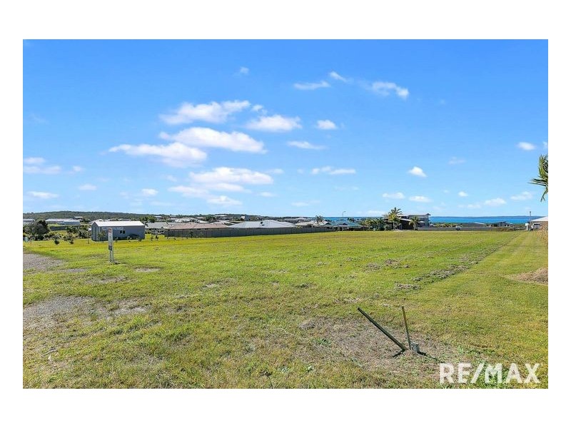 24 Windjammer Circuit, River Heads QLD 4655