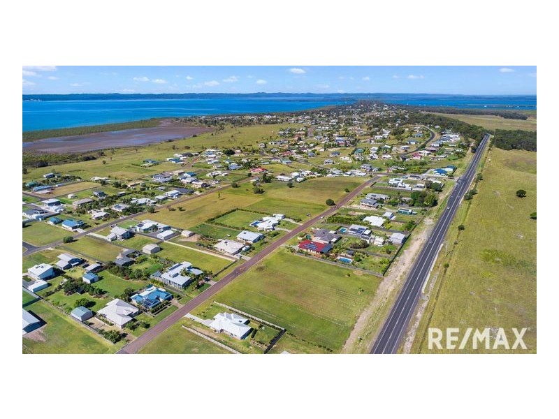 24 Windjammer Circuit, River Heads QLD 4655