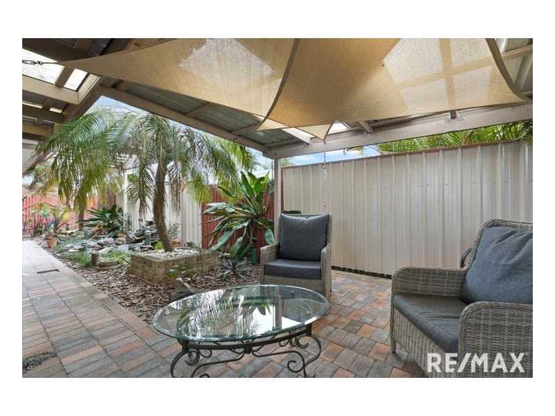1 Kentia Court, Kawungan QLD 4655