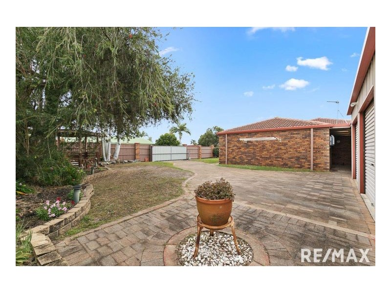1 Kentia Court, Kawungan QLD 4655