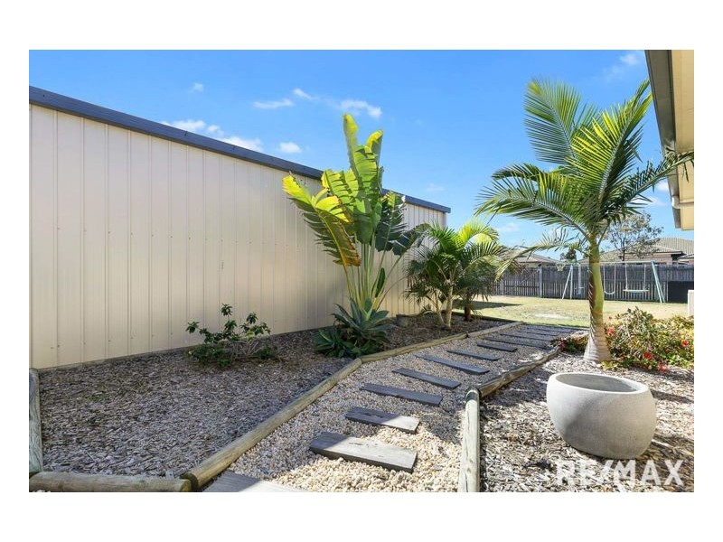 8 Wongala Way, Eli Waters QLD 4655