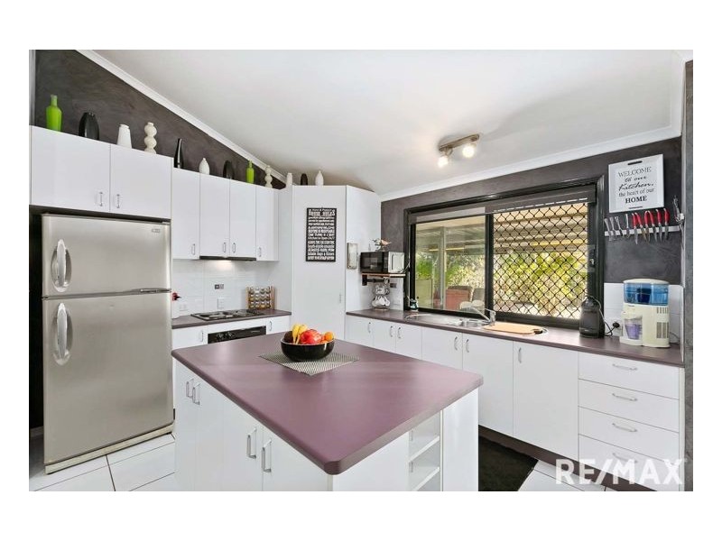 10 Paroo Court, Dundowran Beach QLD 4655