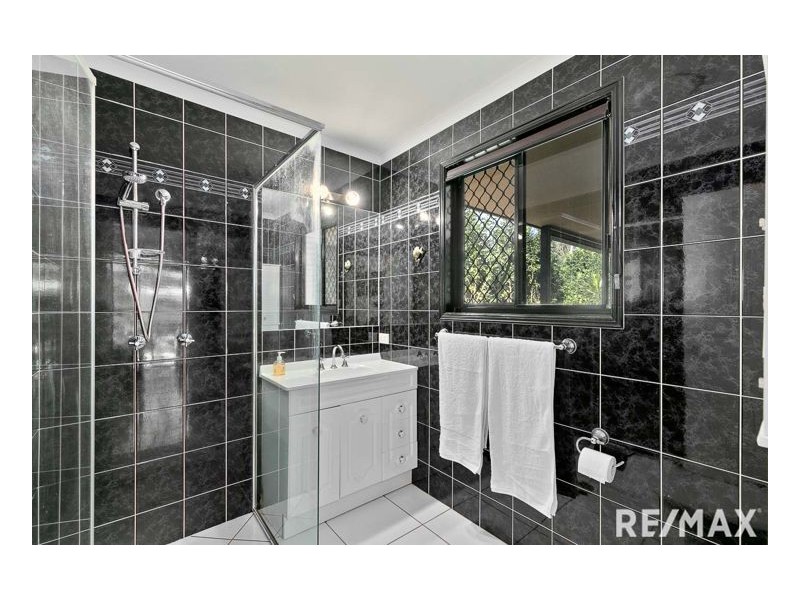 10 Paroo Court, Dundowran Beach QLD 4655