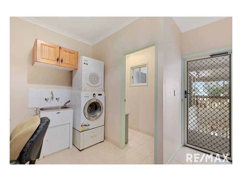 16 Island Outlook, River Heads QLD 4655