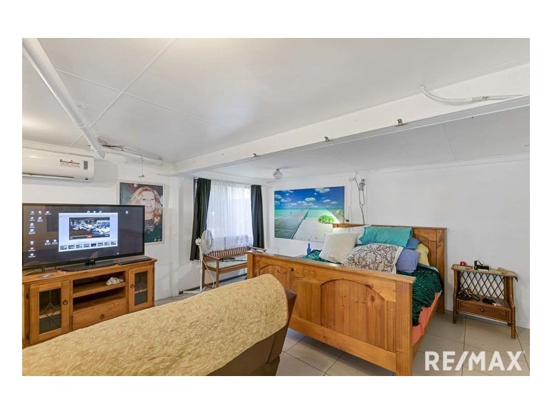 12 Gladstone Street, Torbanlea QLD 4662