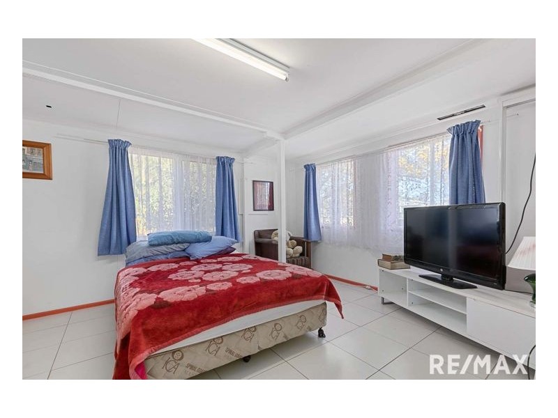 12 Gladstone Street, Torbanlea QLD 4662