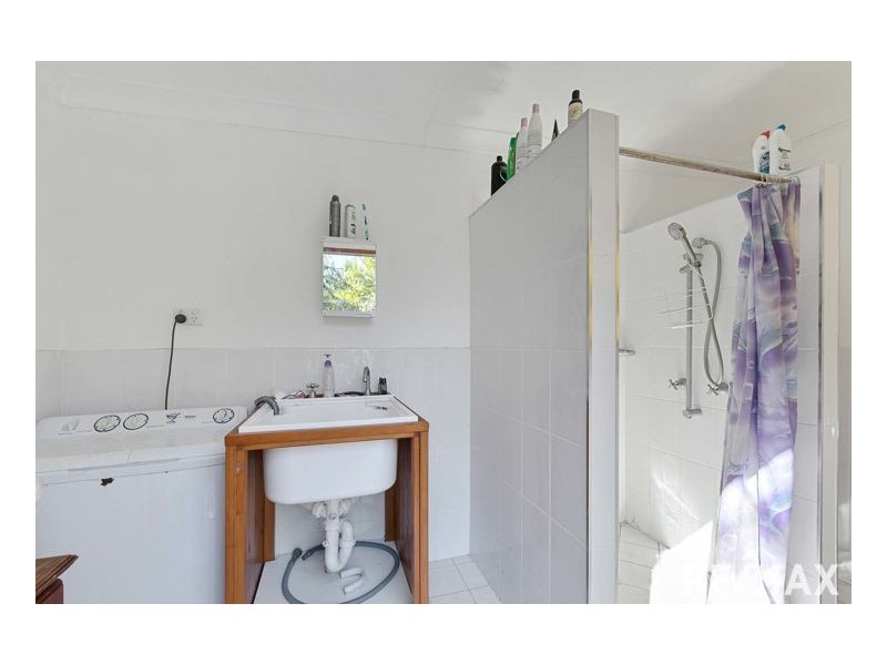 12 Gladstone Street, Torbanlea QLD 4662