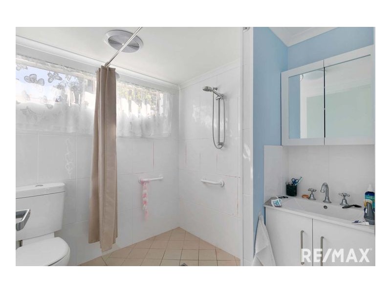 12 Gladstone Street, Torbanlea QLD 4662