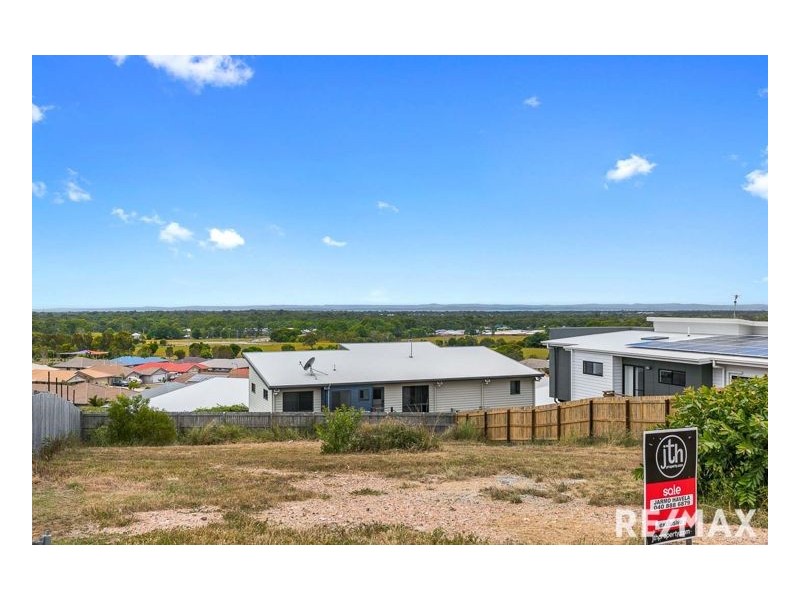 37 Sandy View Drive, Nikenbah QLD 4655