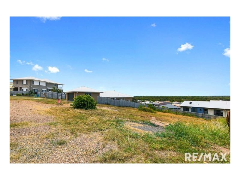 37 Sandy View Drive, Nikenbah QLD 4655