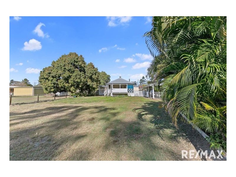 67 Thomas Street, Howard QLD 4659