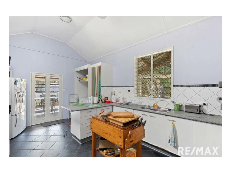 67 Thomas Street, Howard QLD 4659