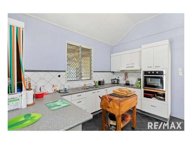 67 Thomas Street, Howard QLD 4659