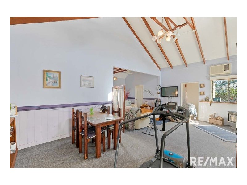 67 Thomas Street, Howard QLD 4659