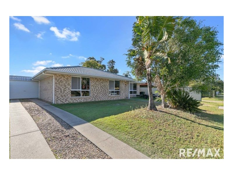 111 Limpus Street, Urangan QLD 4655