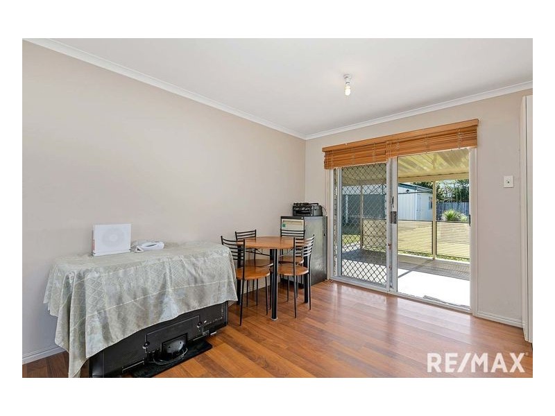 111 Limpus Street, Urangan QLD 4655