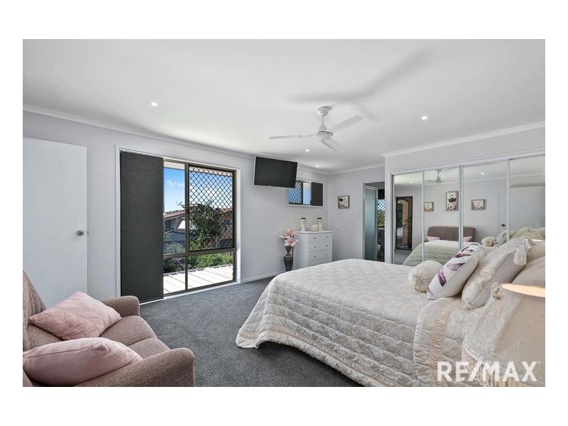 12 Flinders Street, Point Vernon QLD 4655