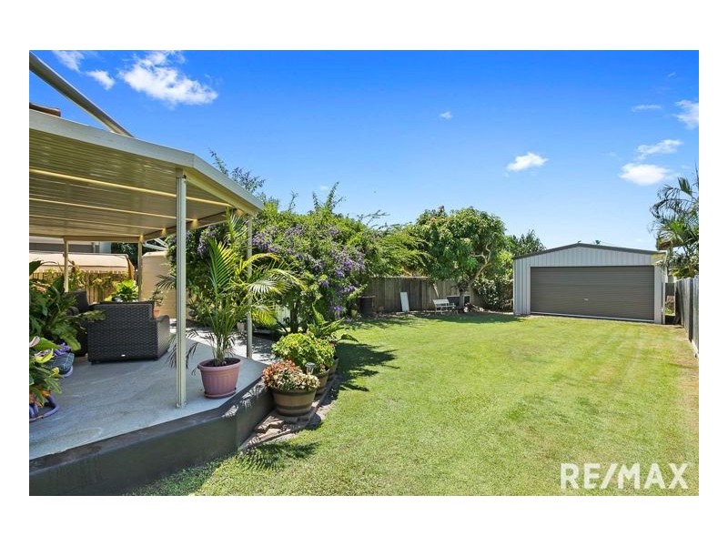 12 Flinders Street, Point Vernon QLD 4655