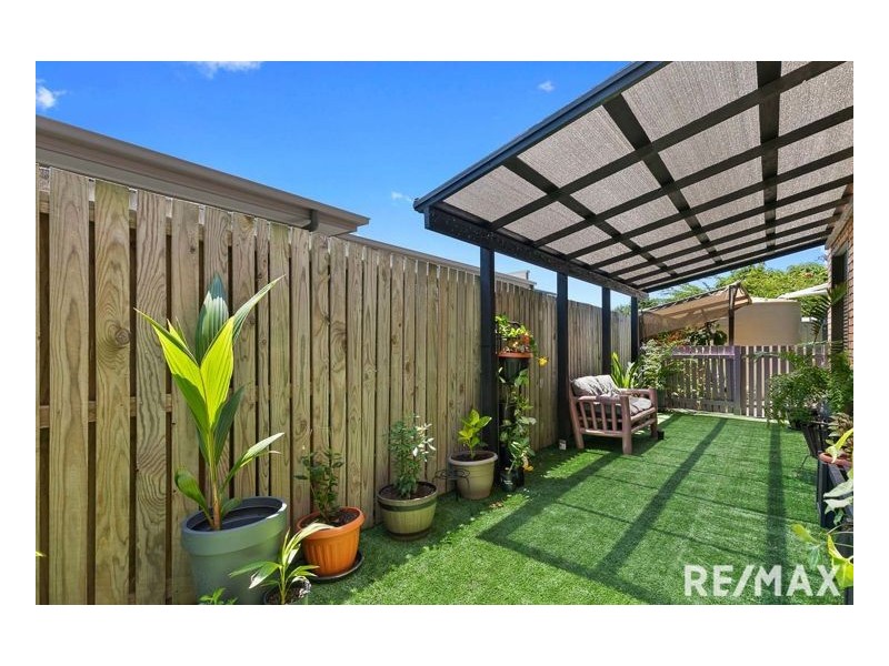 12 Flinders Street, Point Vernon QLD 4655