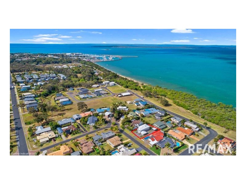 22 Skinner Crescent, Urangan QLD 4655