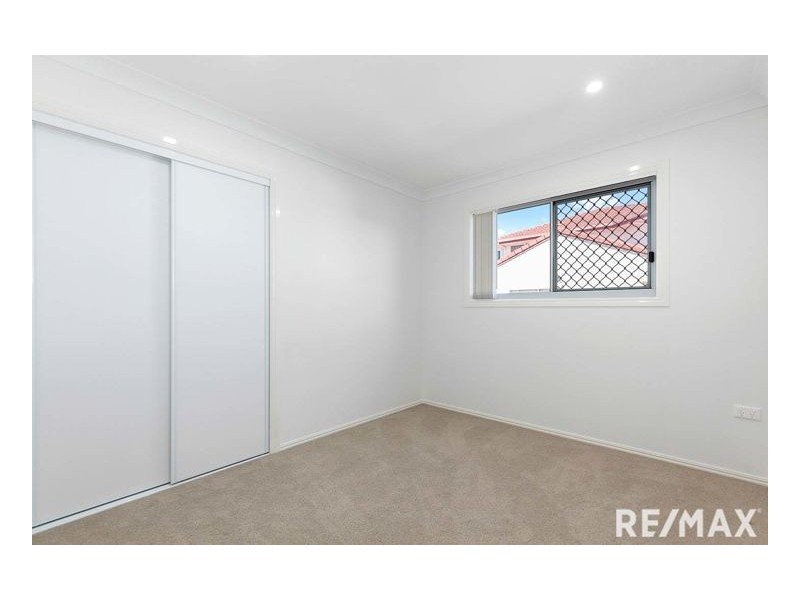 22 Skinner Crescent, Urangan QLD 4655
