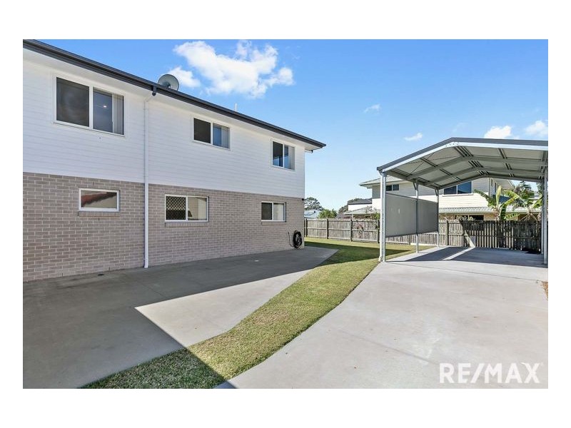 22 Skinner Crescent, Urangan QLD 4655