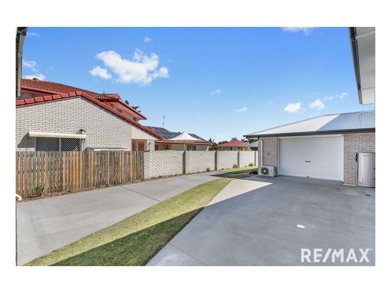 22 Skinner Crescent, Urangan QLD 4655