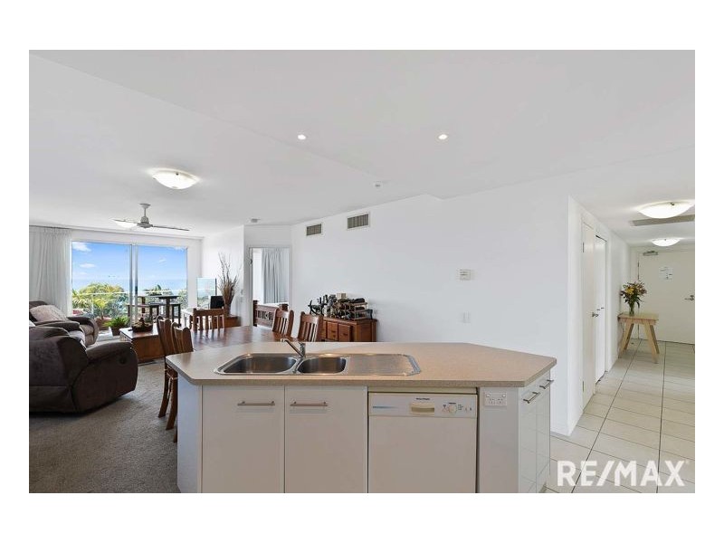 401/239 Esplanade, Pialba QLD 4655
