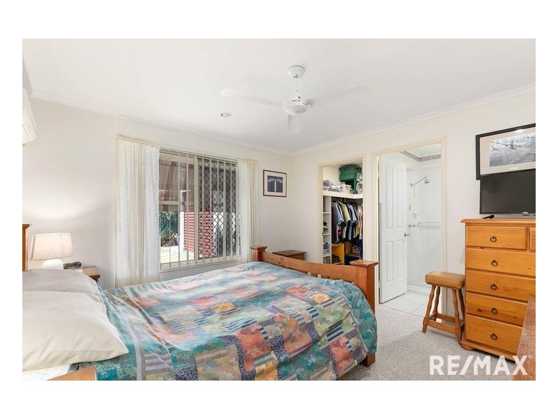 6 Joselyn Drive, Point Vernon QLD 4655