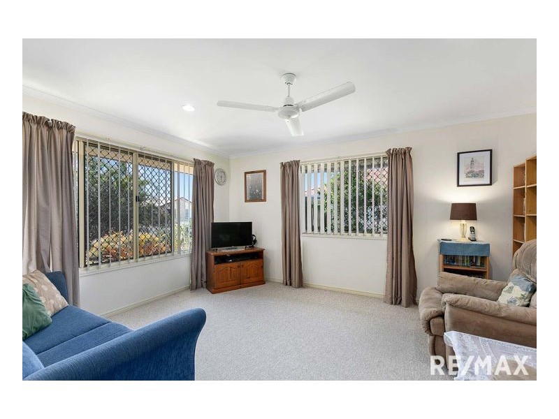 6 Joselyn Drive, Point Vernon QLD 4655