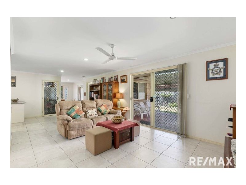 6 Joselyn Drive, Point Vernon QLD 4655