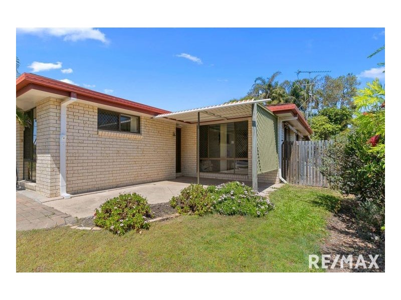 733 Boat Harbour Drive, Urangan QLD 4655