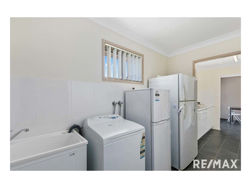 39 John Street, Scarness QLD 4655