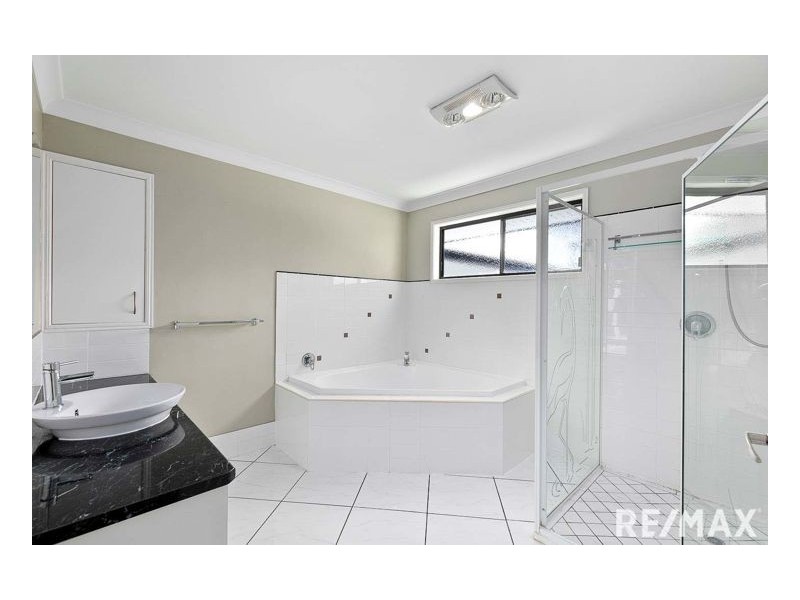 12 Avery Court, Dundowran Beach QLD 4655