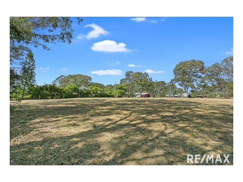 8 Ferris Avenue, River Heads QLD 4655