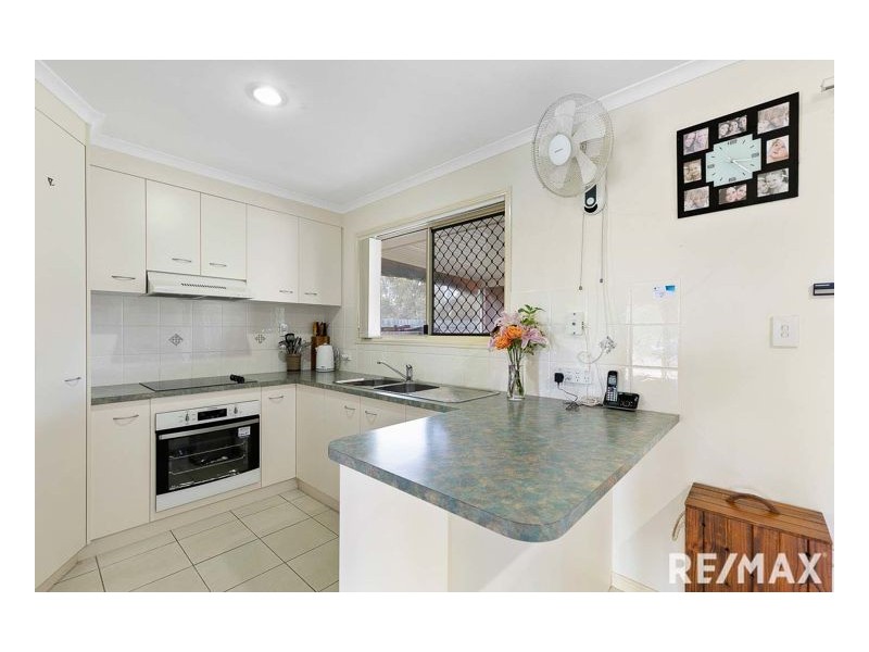 107 Martin Street, Point Vernon QLD 4655