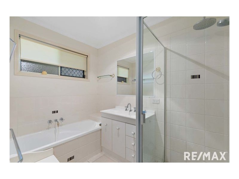 107 Martin Street, Point Vernon QLD 4655