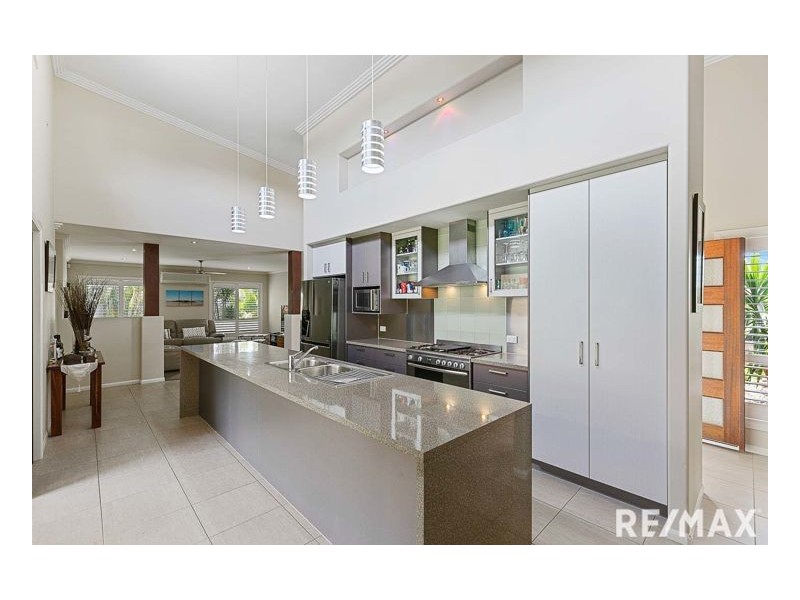 25 Pinehurst Drive, Wondunna QLD 4655