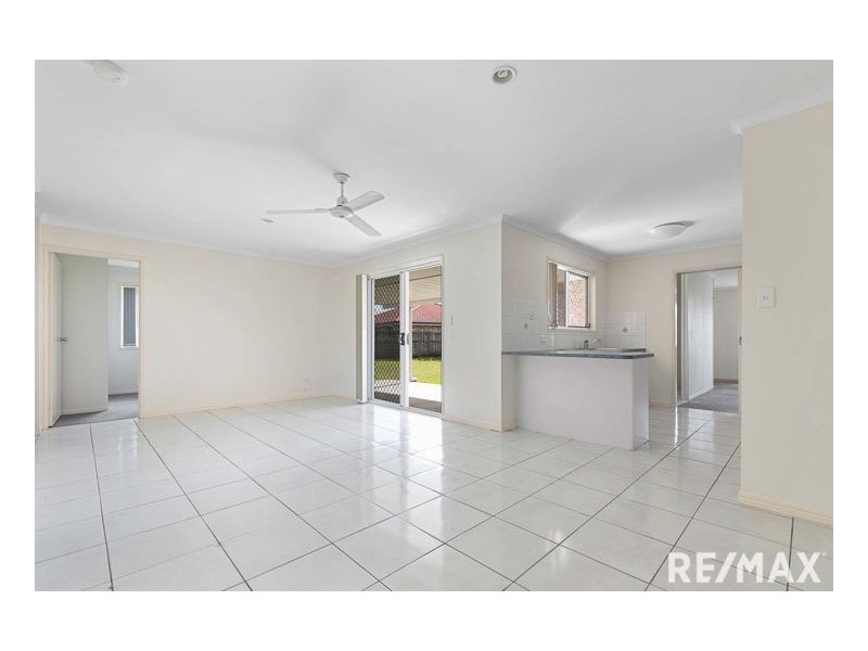 40 Bunya Court, Eli Waters QLD 4655