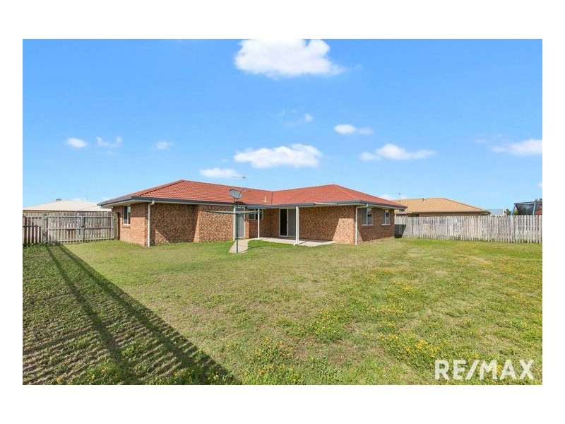 40 Bunya Court, Eli Waters QLD 4655