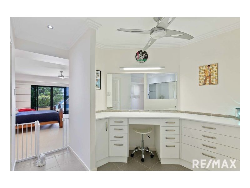 11 Mermaid Court, Eli Waters QLD 4655