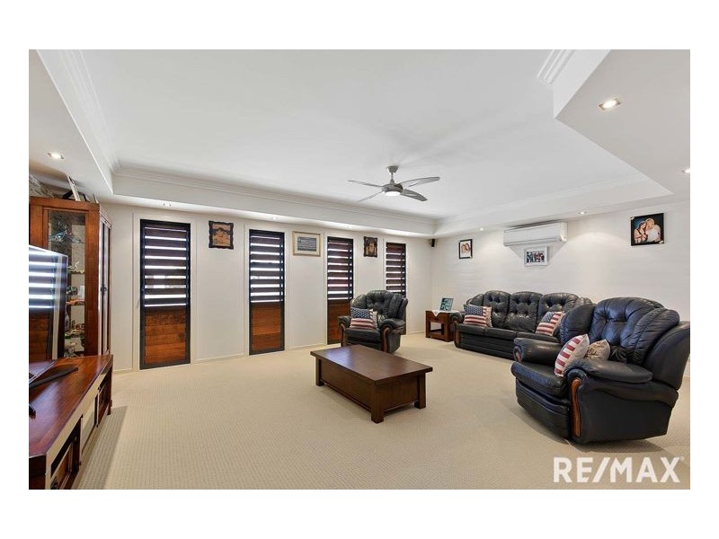 11 Mermaid Court, Eli Waters QLD 4655