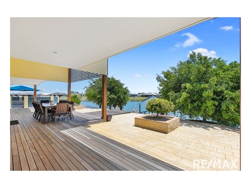 11 Mermaid Court, Eli Waters QLD 4655