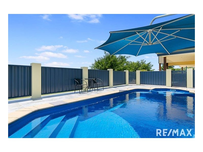 11 Mermaid Court, Eli Waters QLD 4655