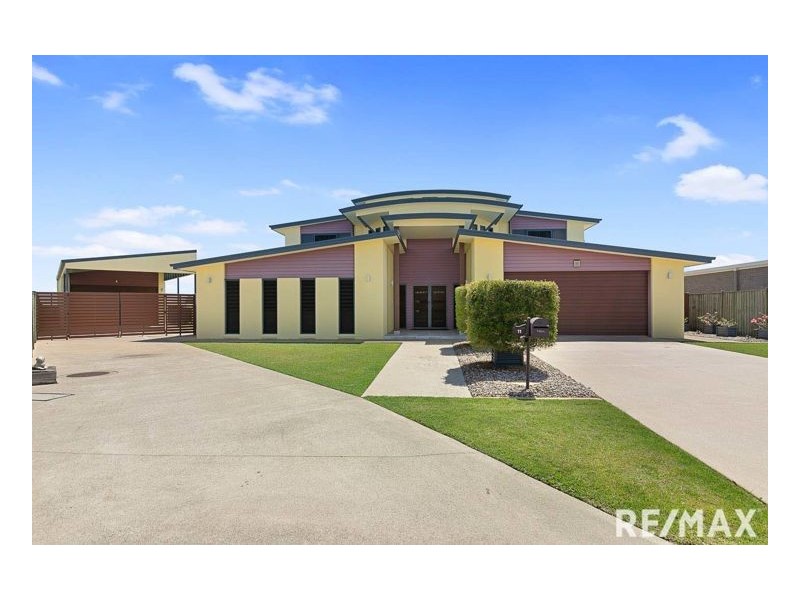 11 Mermaid Court, Eli Waters QLD 4655