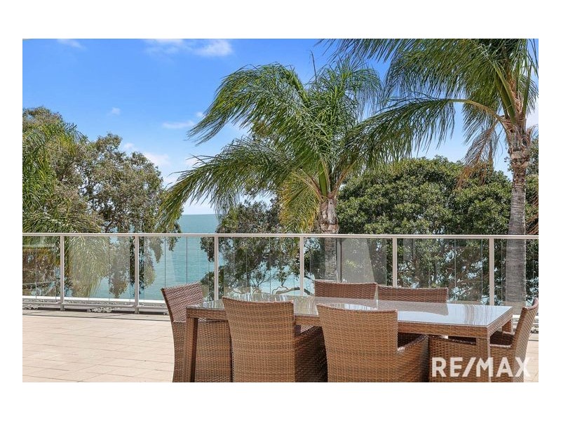 102/569 Esplanade, Urangan QLD 4655