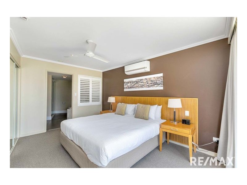 102/569 Esplanade, Urangan QLD 4655