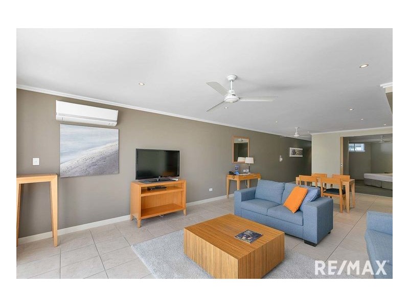 102/569 Esplanade, Urangan QLD 4655